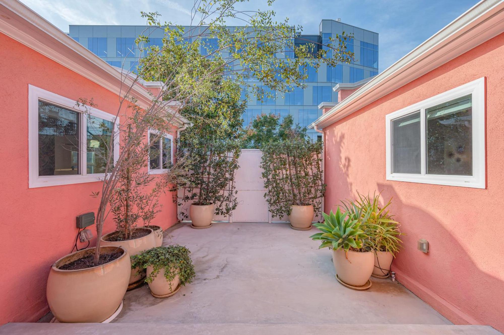 Art Deco By Avantstay 1920S Remodeled Bungalow Open Layout Courtyard Los Angeles Exterior foto